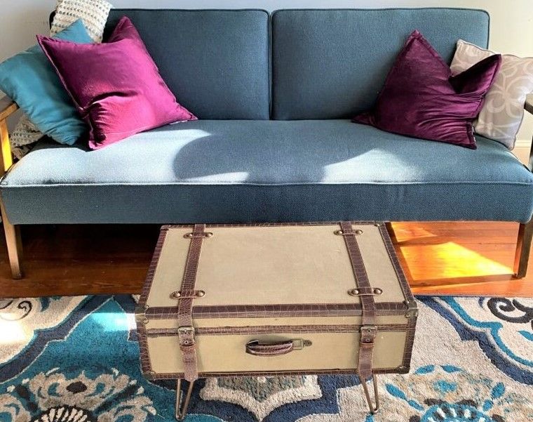 Suitcase-coffee-table